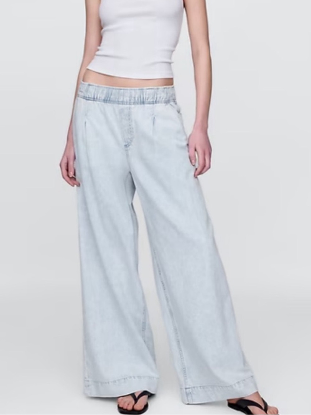 NWT! Gap MidRise Ultra Soft Easy Baggy Jeans - LARGE TALL 800620🩷